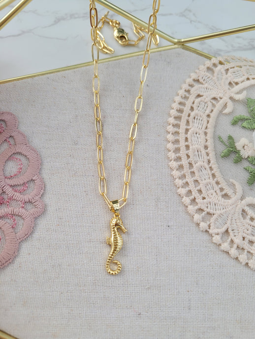 Seahorse Link Necklace
