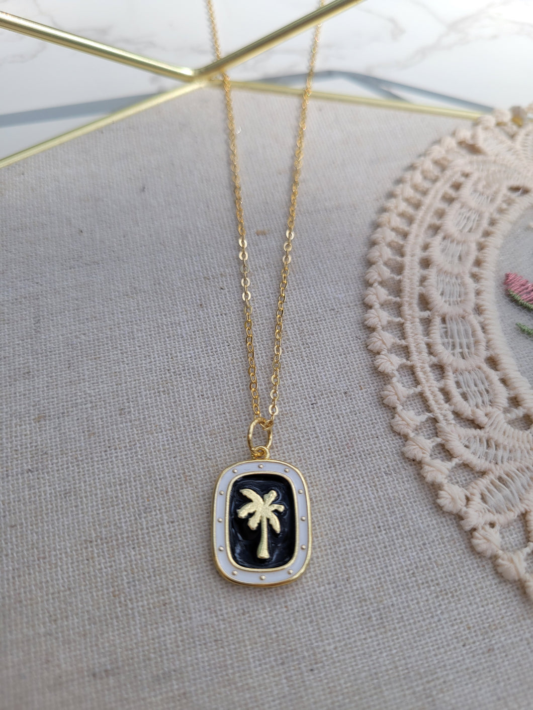 Black & White Palm Tree necklace