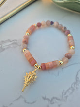 Load image into Gallery viewer, Conch of Courage Bracelet